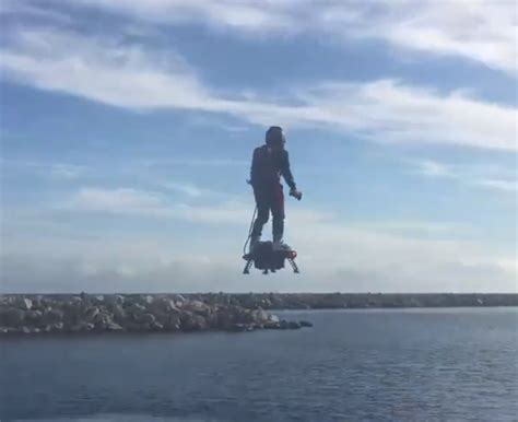 More Videos Of The Amazing Flyboard Air In Action Autoevolution
