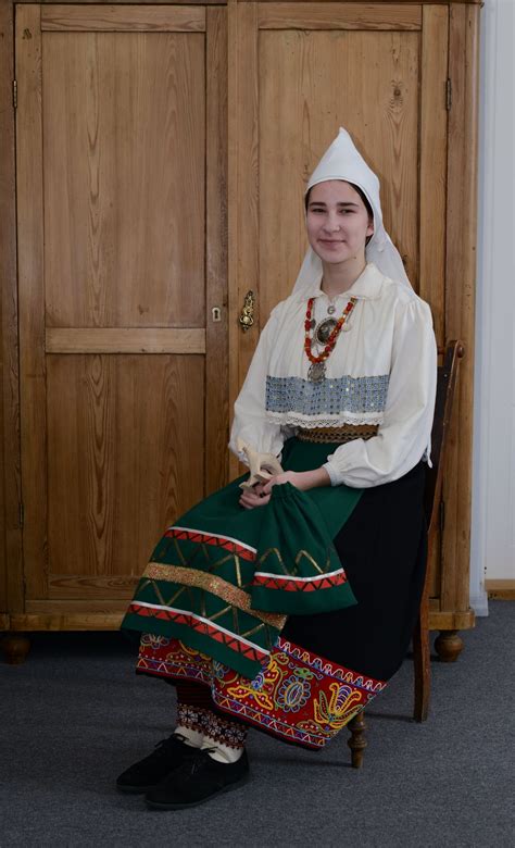 Eesti Rahvarõivad Kuusalu Naine Folk Clothing Estonia Women