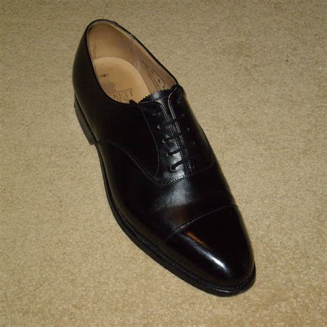 Find and reminisce with fellow graduates, see what they have been up to and stay in touch. Oxford shoe - Wikipedia