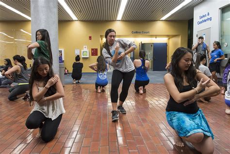 Hawaiian Luau Brings Students Together To Rediscover Their Cultural Roots Daily Bruin