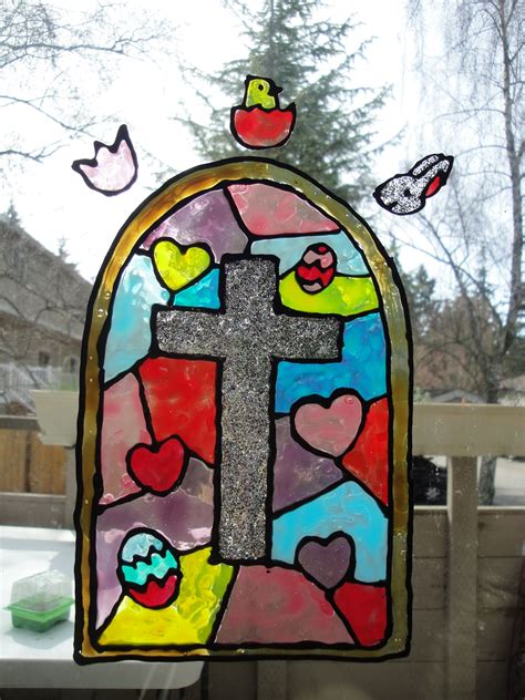 Using my free svg and step by step tutorial to make these for your friends and family. DIY stained glass window clings! | What's the Occasion? | Pinterest