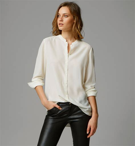 Women'S White Blouse With Collar - Breeze Clothing
