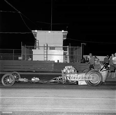 Lion Drag Strip Photos And Premium High Res Pictures Getty Images