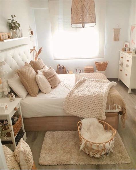 Aesthetic bedroom pictures aesthetic bedrooms with fairy lights aesthetic room mirror aesthetic gray bedroom aesthetic bedroom loft bed. Pin on Bedrooms