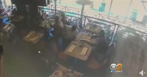 Alleged Wallet Thieves Target Women At Glendale Restaurants Cbs Los