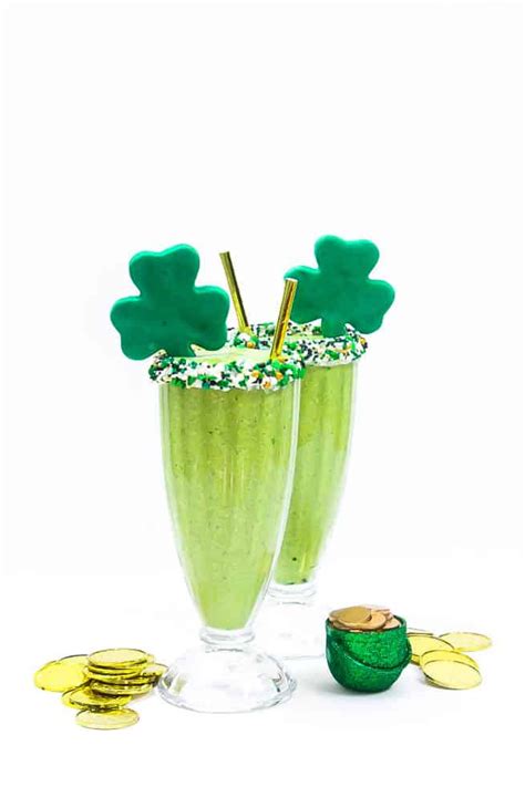 Yummy And Healthy Shamrock Smoothie ⋆ Brite And Bubbly