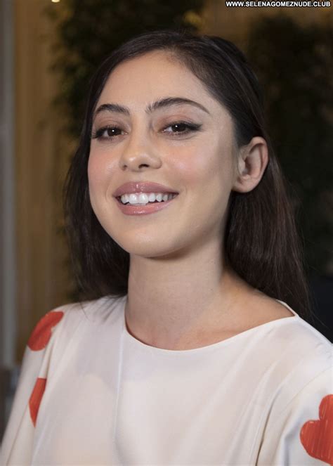 Nude Celebrity Bombshell Rosa Salazar Pictures And Videos Archives Famous Bombshellss