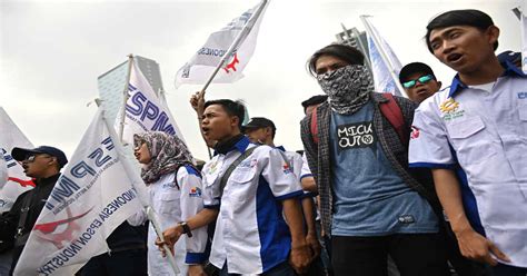 indonesia bans pregnant lgbt job hunters the asean post