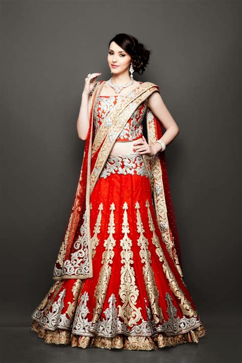 Elegant Indian Clothing And Wedding Outfits