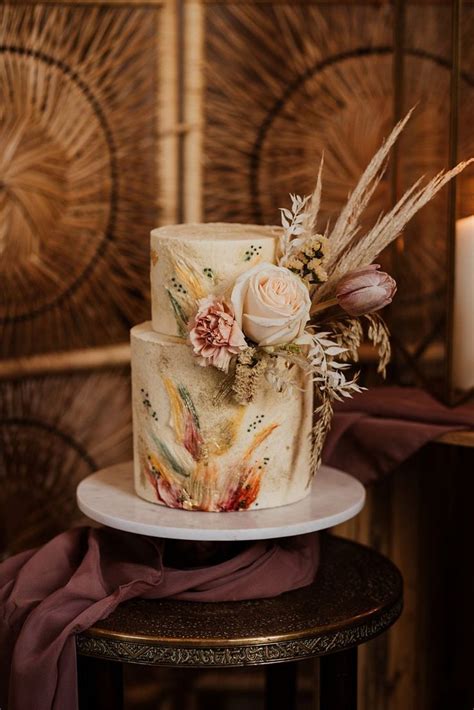 Boho Wedding Ideas With Rustic Luxe Styling Festival Brides Boho Wedding Cake Boho Cake