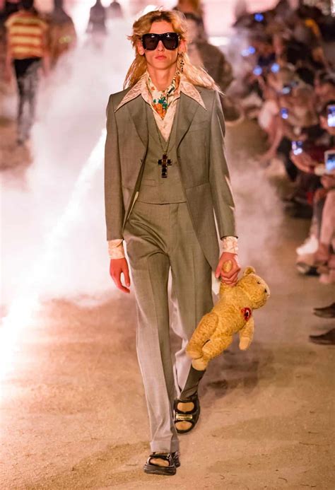 Guccis 2019 Cruise Show Was Creepy Af In A Good Way