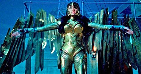 New Wonder Woman 1984 Images Show Off Dianas Golden Eagle Armor And More