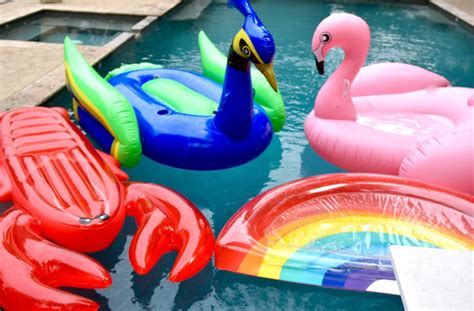 Our Top Pool Floats Summer 2020 Sheshe Show