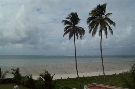Guests of nyali beach holiday resort have access to an outdoor pool, a children's pool, and free wifi in public areas. Nyali Beach (Mombasa): AGGIORNATO 2020 - tutto quello che ...