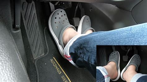 Pedal Pumping 207 Driving Opel Astra With Crocs Full Force Clogs