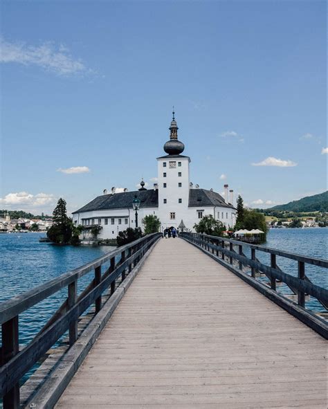Explore The Wonderful Salzkammergut Region On A Day Trip To Hallstatt