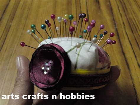 arts crafts n hobbies: Wide bottle cap pin cushion Tutorial