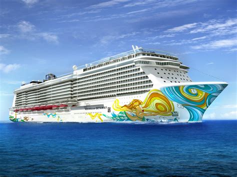 Norwegian Cruise Line Bans Nearly All Carry On Liquids Condé Nast