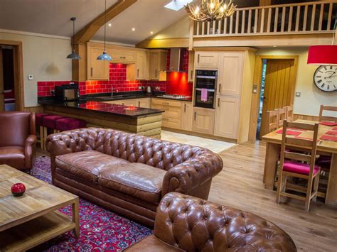 Check spelling or type a new query. Log Cabins Cheshire - broodbox