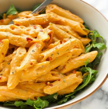 Want our recipes delivered straight to your inbox? VEGAN CREAMY SPICY SUN DRIED TOMATO PASTA - Richflavour.com