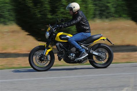 All models in the ducati scrambler range are available in a 35kw version for a2 licences! Ducati Scrambler Icon 2015 prezzo, informazioni tecniche ...