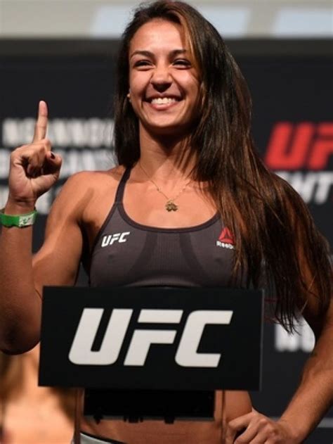Top 10 Female Ufc Fighters Of All Time