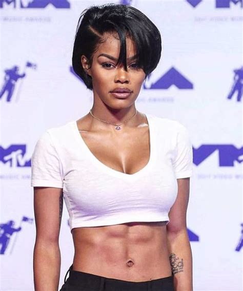 Teyana taylor can relate, because when she first stepped on the music scene as a teenager, she had a full head of hair that was her signature. 2017 Beauty Trend: Bob Styles - Fashion Bomb Daily Style ...