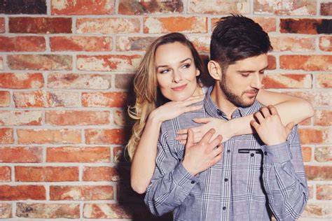 What does it mean when a girl hugs you from behind? | Body Language Central