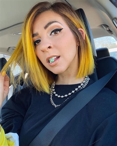 Everything About Gabbie Hanna S Relationship And Her Personal Life Dying My Hair Hair Dyed Hair