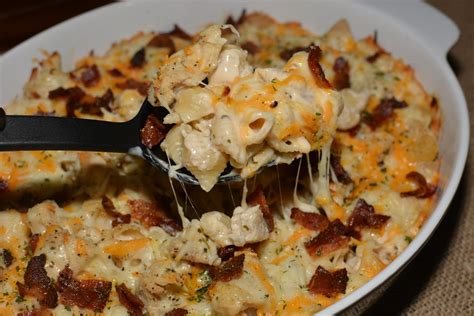 Quick, easy, and so comforting. Chicken Bacon Ranch Casserole - Easy Recipes