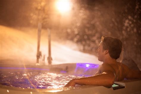 Plan The Perfect Hot Tub Date Night Wci Pools Spas