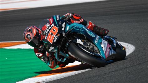 With alex marquez seizing the day in moto2 from the second step of the podium, all three titles are now settled. MotoGP alza el telón en Sepang con Quartararo y Yamaha al ...