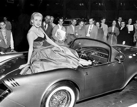 Jayne Mansfield With Buick Wildcat Ii Show Car