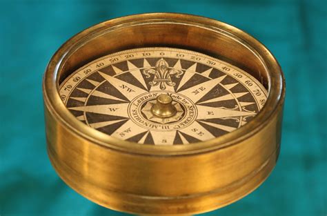 fine explorers or mariners pocket compass by spencer browning and co c1845 sold vavasseur antiques