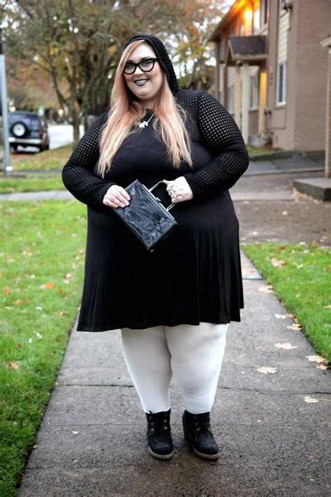 Pin On Fat Goth And Alt Inspiration
