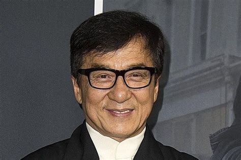 Родился 7 апреля 1954 года в гонконге в бедной китайской семье. Jackie Chan, Bruce Lee's Biggest Fan, Reveals That He ...