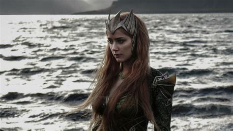 Aquaman Actress Amber Heard Continues To Display Her Fighting Skills As