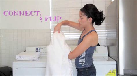 How To Properly Fold A Fitted Sheet Youtube