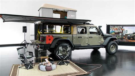 Removing the jeep gladiator's doors and hardtop. Jeep Gladiator Wayout Is A Camping Pickup Truck With A ...