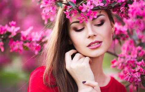 Spring Woman Wallpapers Top Free Spring Woman Backgrounds Wallpaperaccess