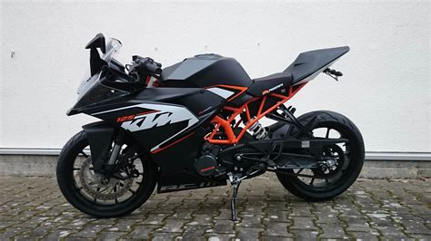 Aus »2räder« & »motorrad«.125er dürfen bereits ab dem 16. Umgebautes Motorrad KTM RC 125 von hmf Motorräder GmbH ...