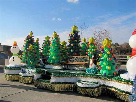 Pin By Deborah Pellegrino On Disney ️ Christmas Parade Christmas