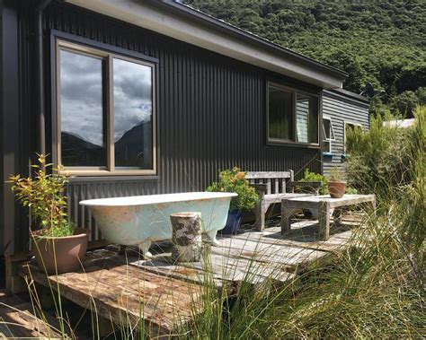 11 Of The Best Cosy Cabins In New Zealand To Hibernate In This Winter