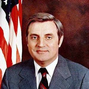 Изучайте релизы walter mondale на discogs. Walter Mondale - Age, Birthday, Biography, Children ...
