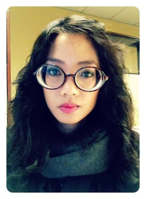 Pin By Bobby Laurel On Girls With Glasses In 2021 Girls With Glasses