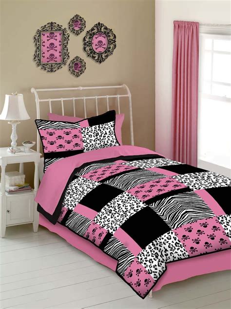 Black and pink twin comforter sets. Pink Skulls, 4-PC Full Comforter Set (Pink)
