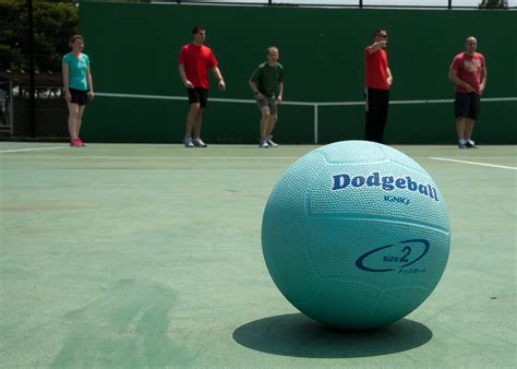 Plays must dodge the ball to remain in the game and the team who manages to eliminate all of their to play dodgeball, the minimum amount of equipment required is 5 balls and a court to play on. Dodgeball - Wikiwand