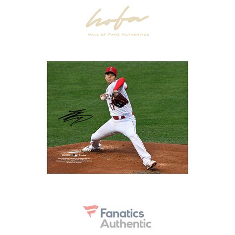 Shohei Ohtani Los Angeles Angels Autographed 8″ X 10″ Pitching