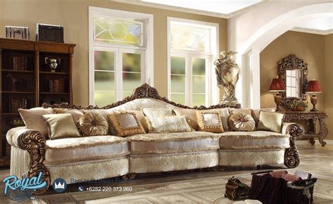 Kebiasaan penyembutan ruang keluarga dalam sebuah keluarga terkadang berbeda. Sofa Ruang Keluarga Ukiran Jepara Klasik Jumbo Super Mewah Terbaru | Royal Furniture Indonesia