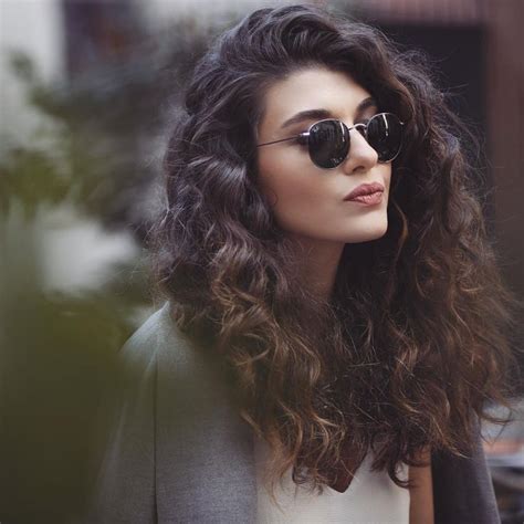 Check spelling or type a new query. 5 Fun Balayage Looks On Naturally Curly Hair | Hair ...
